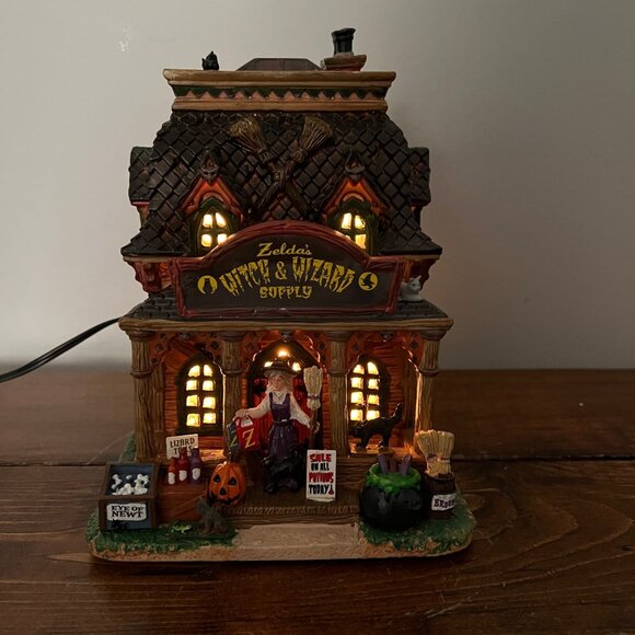 Lemax Zelda's Witch & Wizard Supply House Halloween Village WITH LIGHT WORKS - Picture 1 of 16